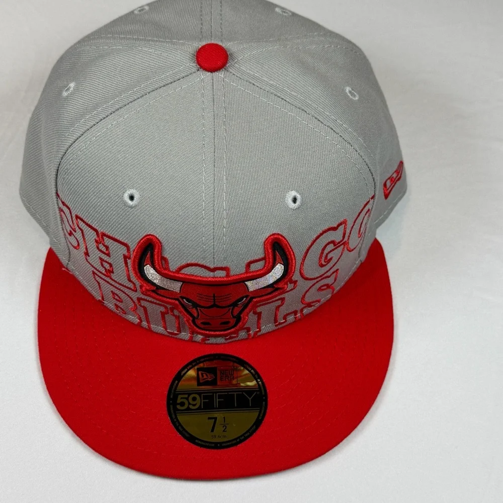 Men's Chicago Bulls New Era Gray/Red
2023 NBA Draft Two-Tone 59FIFTY Hat - Picture 2 of 8
